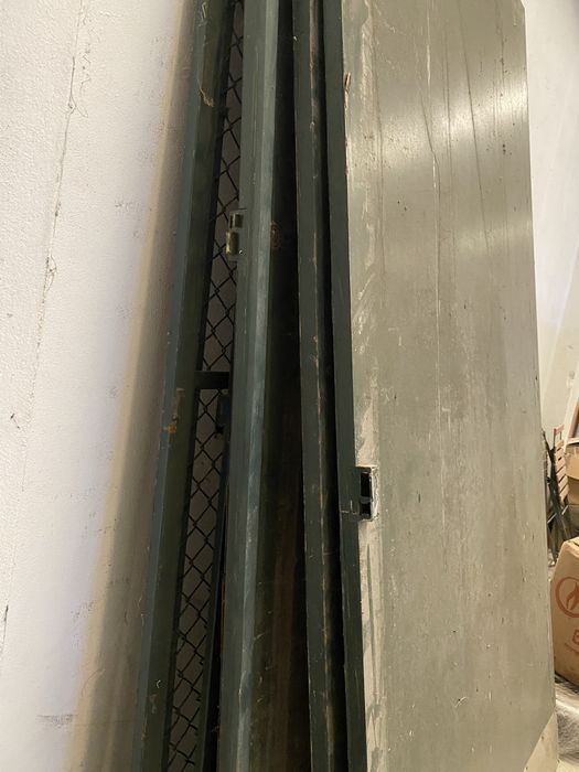 Portas Metálicas Industriais / Portas de Segurança