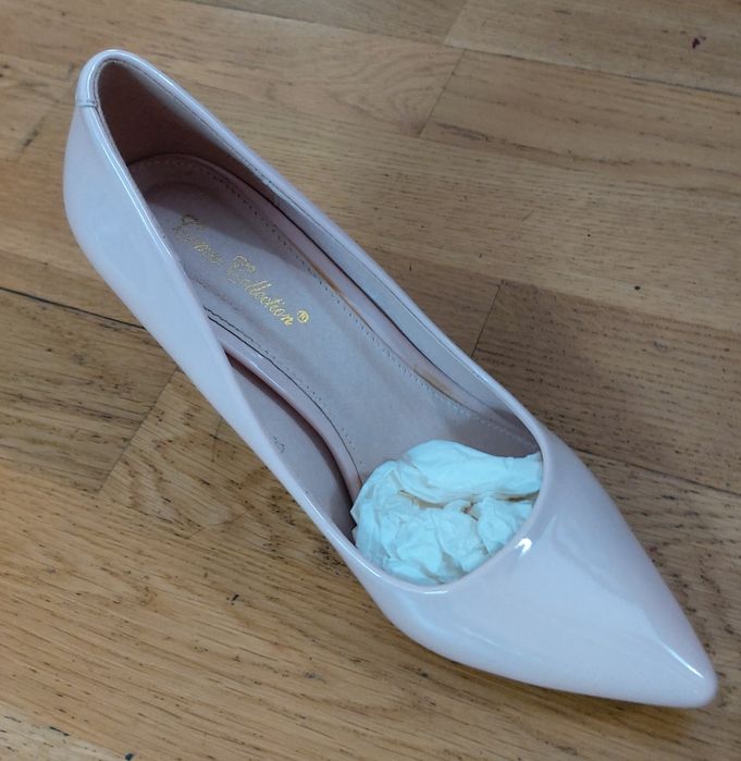 Buty damskie na obcasie