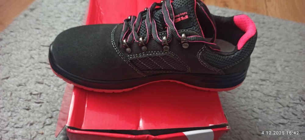 Półbuty damskie robocze