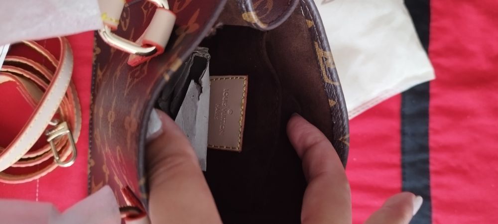 Mala Luís Vuitton nova