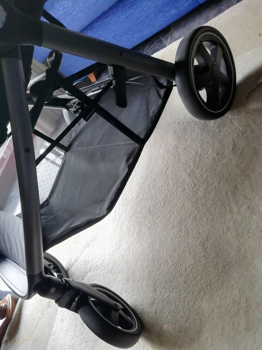 Carrinho bebé confort (como novo)