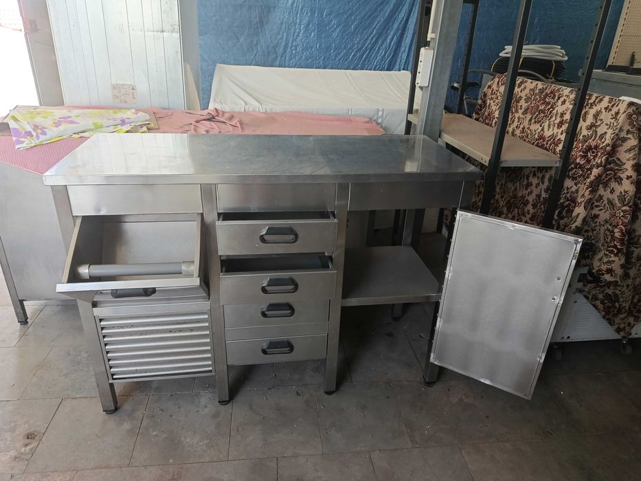 Bancada de inox para restauração