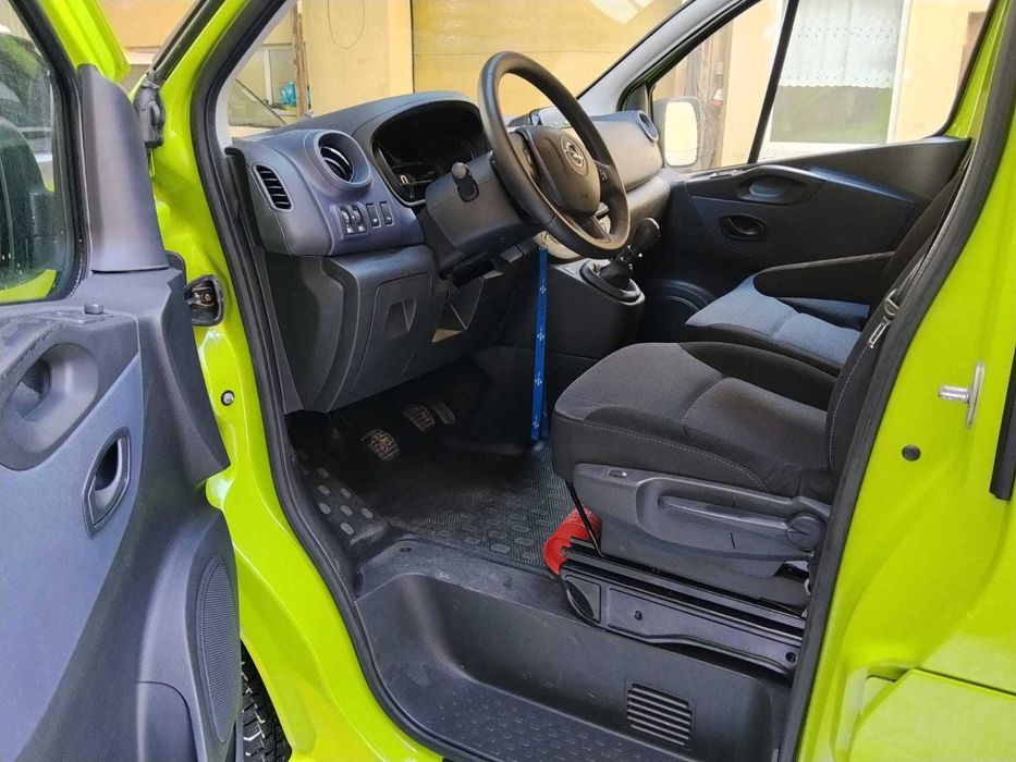 Opel Vivaro Biturbo Navi