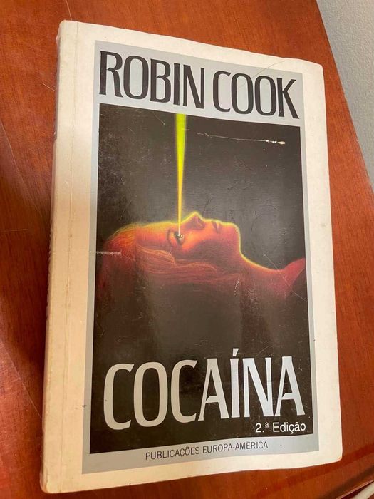 livro "Cocaína" de Robin Cook- inclui correio