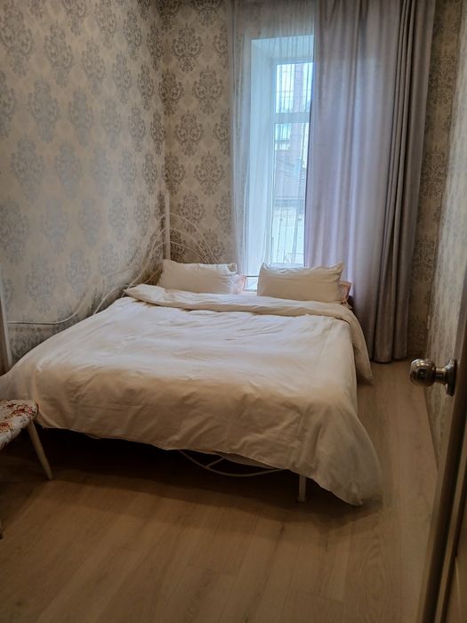 2 кім квартира  .погодинно .на добу Кулиша .Ж.д. вокзал .пл Ринок