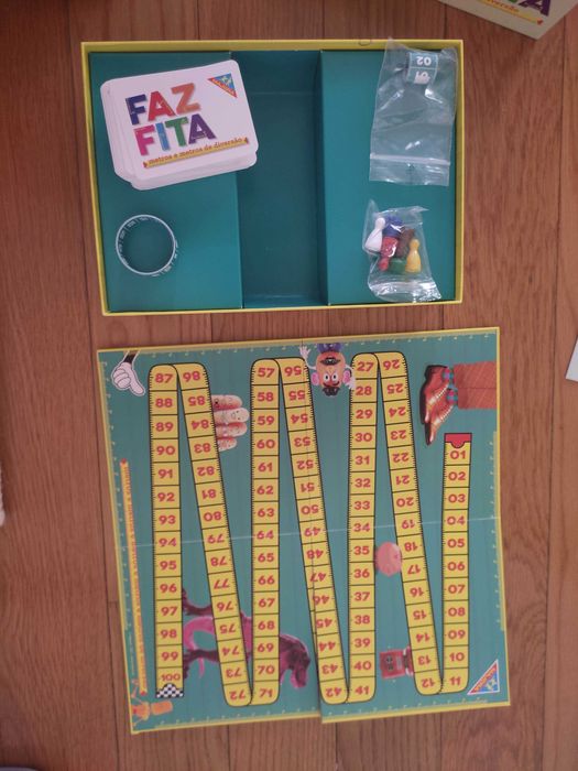 Jogo educativo "Faz fita" da Majora