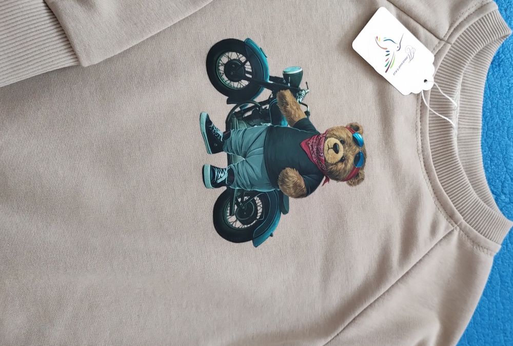 Костюм 110 см новий