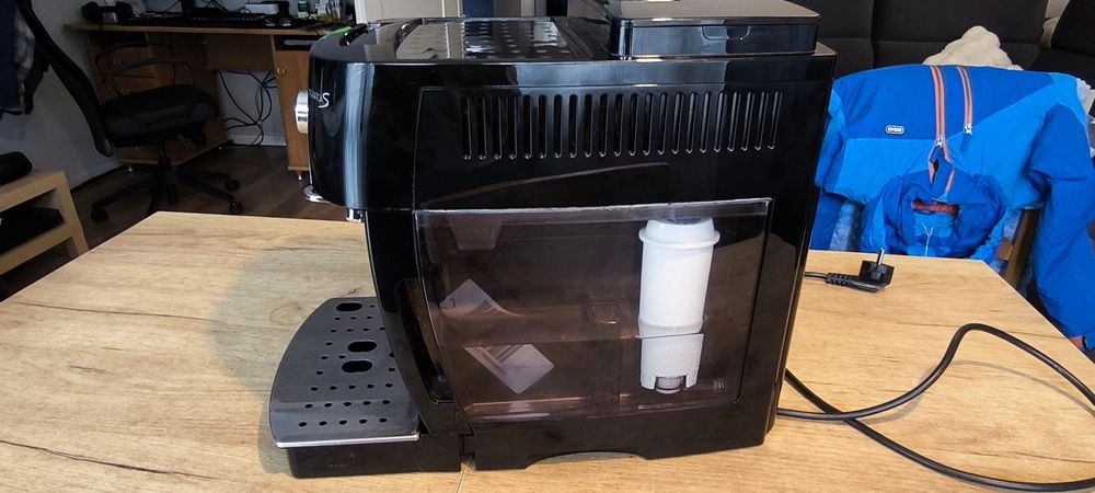 Ekspres do kawy DeLonghi Magnifica S