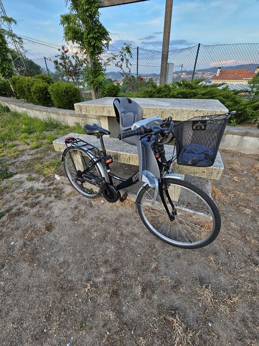 Bicicleta com Cadeira