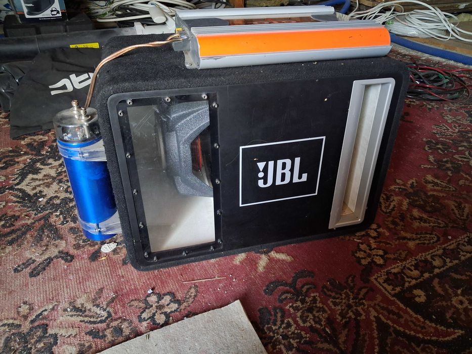 Sprzedam tubę JBL