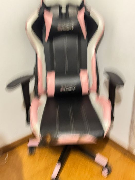 **Para Despachar** Cadeira Gaming **40€**
