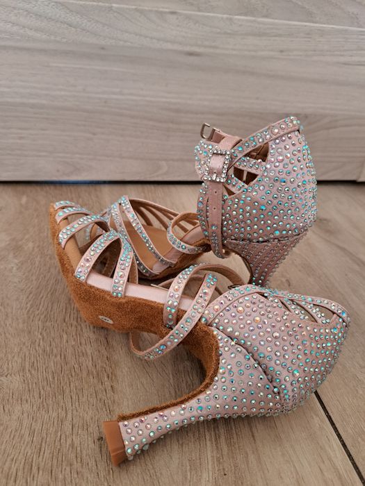 Wygodne buty do tańca