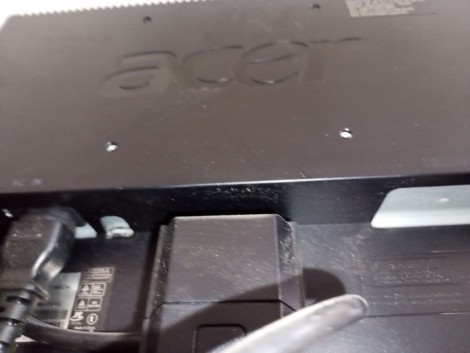 Vendo ecrã acer a funcionar