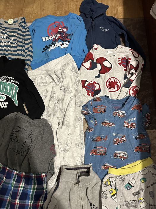 Великий пакет одягу на хлопчика від 3до 5 років