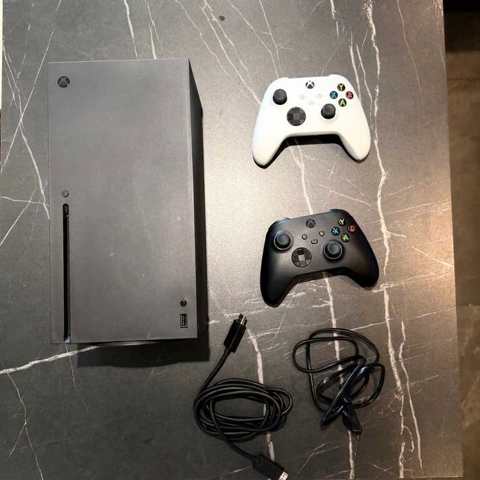 Xbox Series X 1TB + 2 oryginalne pady analogi TMR
