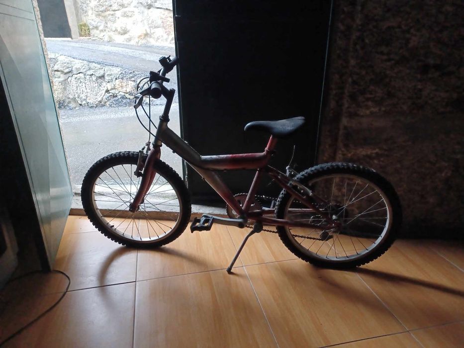 Bicicleta de criança roda 20
