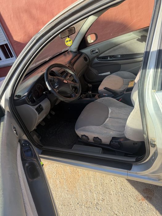 Nissan Almera VAN