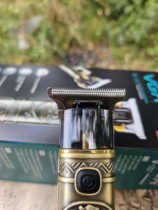 Професійний тример vgr 097 трімер окантовочний триммер  2000 mah акум