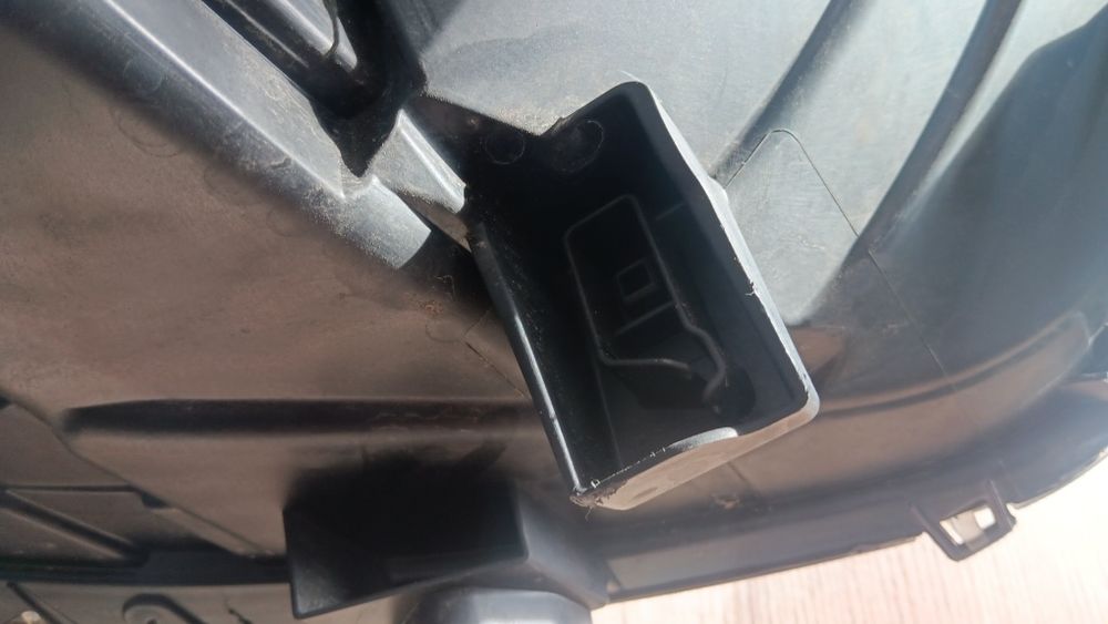 Lampa przednia lewa Iveco Daily VI