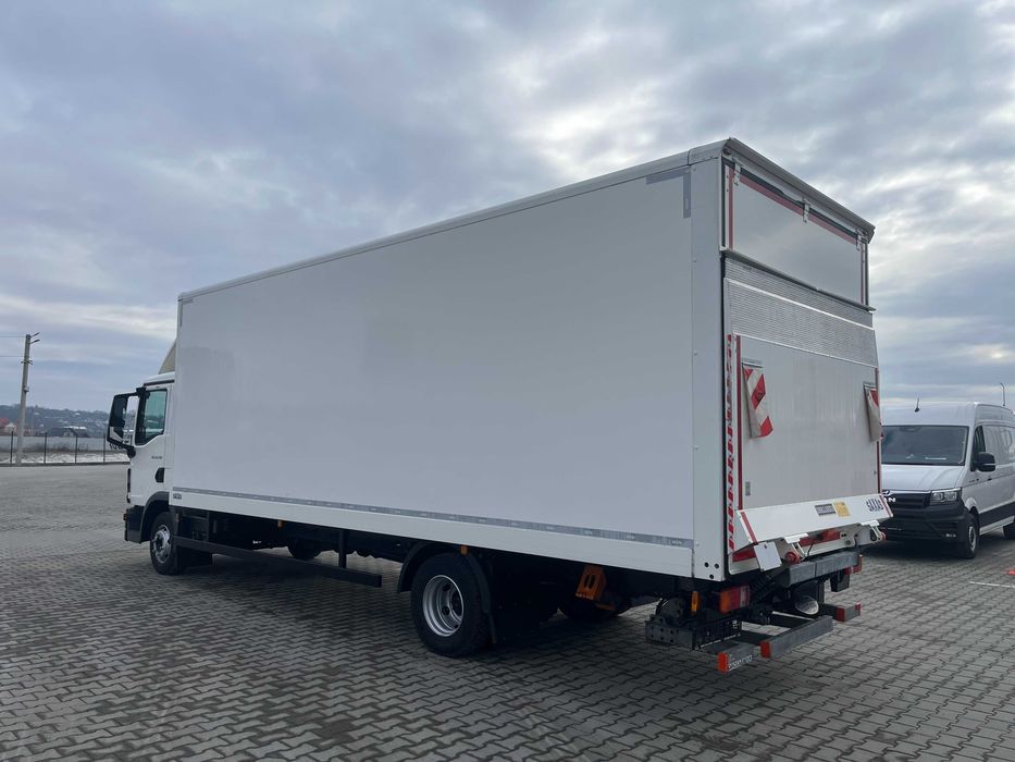 MAN TGL 12.250 4x2 BL Фургон із гідробортом Dhollandia