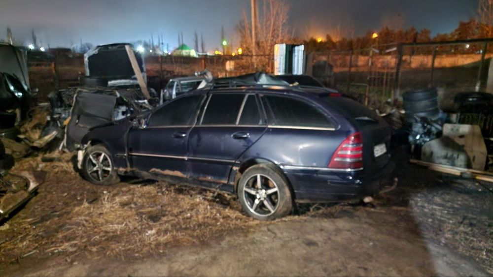 Mercedes W203 C270 2002г om612