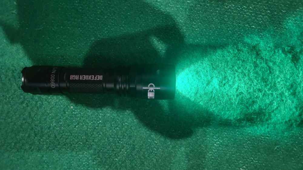 Latarka taktyczna MACTRONIC DEFENDER RGB 400lm