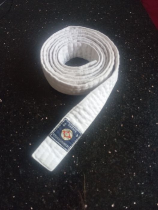 Biały pas do karate, dł. 230cm