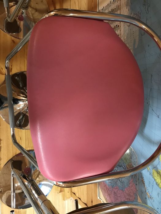 Стільці для бару