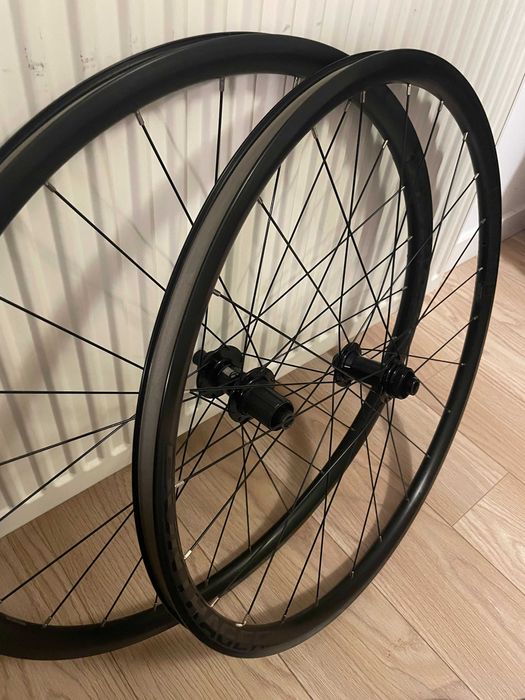 Koła szosowe Bontrager Affinity TLR Disc komplet Gliwice