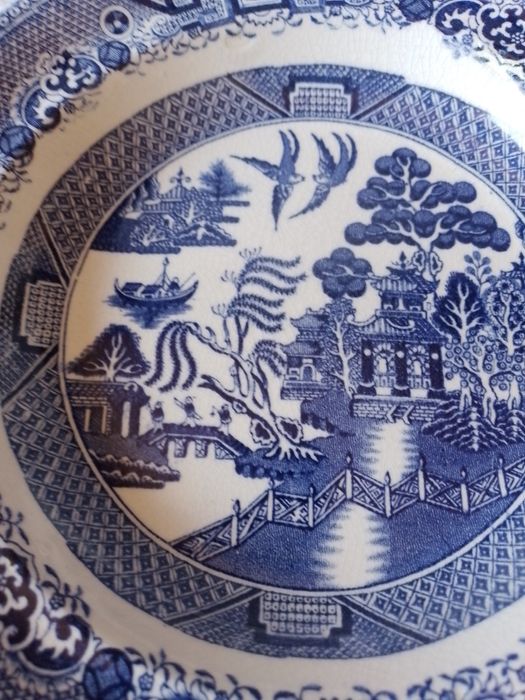 Prato sopeiro em faiança Gilman Sacavém