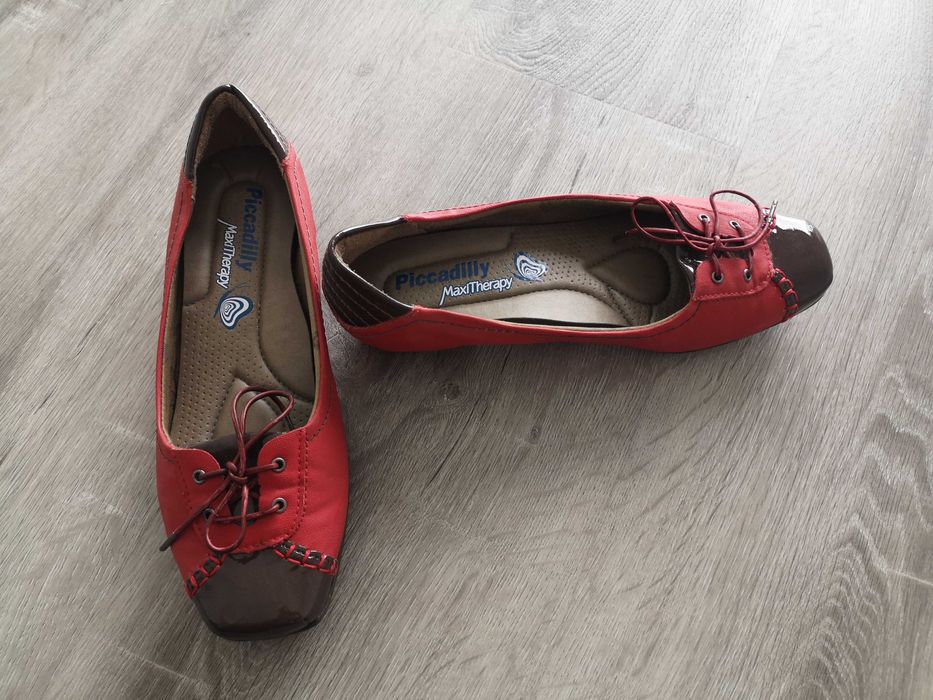 Sabrinas em tons vermelho e castanho, Piccadilly, 35