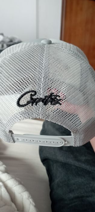 Boné Corteiz cinza