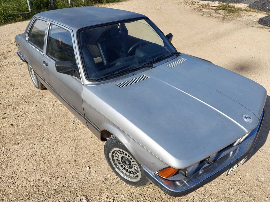 BMW E21 318 Clássico