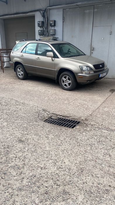 Продам lexus rx300