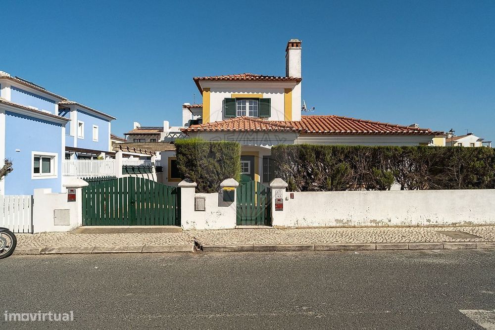 Moradia T4 para venda