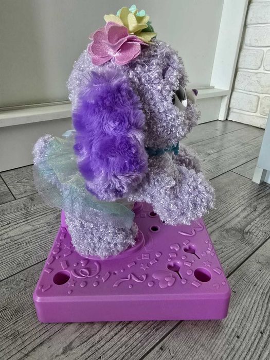 Present Pets Tęczowa Wróżka Piesek interaktywny