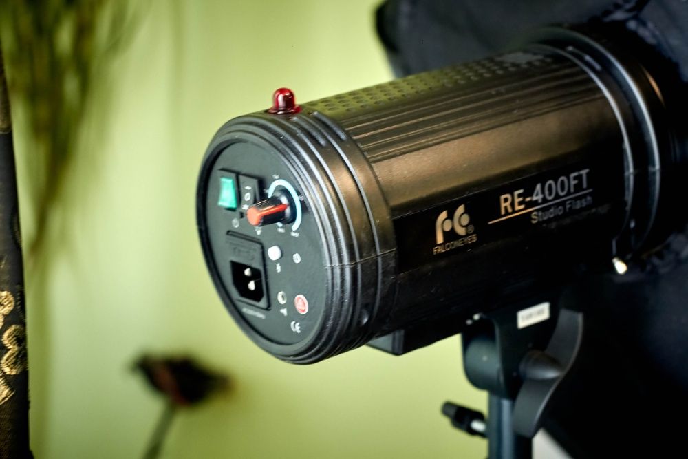 Імпульсне студійне освітлення. Спалах. Продаж тільки комплектом.