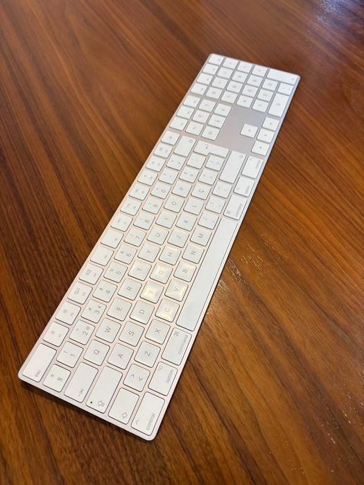 Apple Magic Keyboard - completo, PT (A1843)