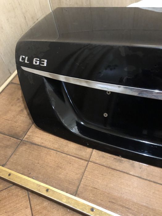 Mercedes крышка багажника CL63