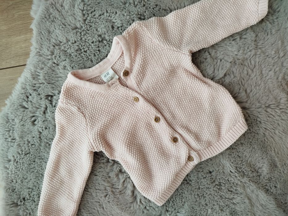 Śliczny ażurowy sweterek H&M 68 pudrowy róż