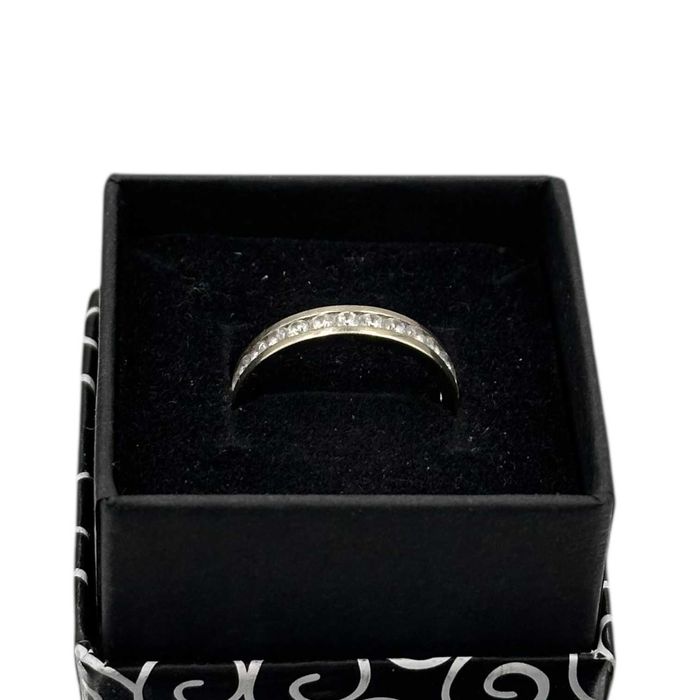 Złoty pierścionek typu eternity z kamieniami | próba 585 | rozmiar 11
