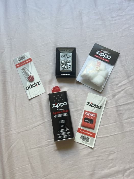 Zapalniczka Zippo nowa z pełnym komlektem