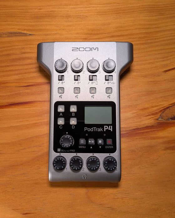 Zoom PodTrak P4 – Como Novo | Completo na Caixa