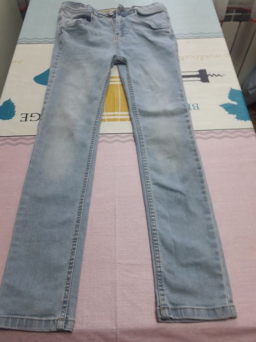 Джинсы до 13лет бу на девочку