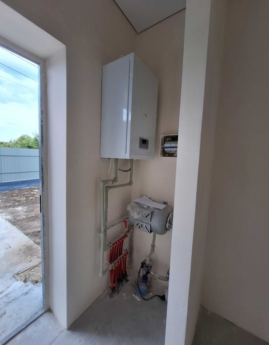 Будинок 82м + 4 сотки, З ГАЗОВИМ опаленням  БЕЗ КОМІСії