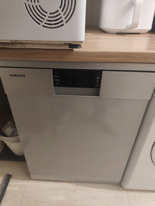 Lava louça Samsung 200€