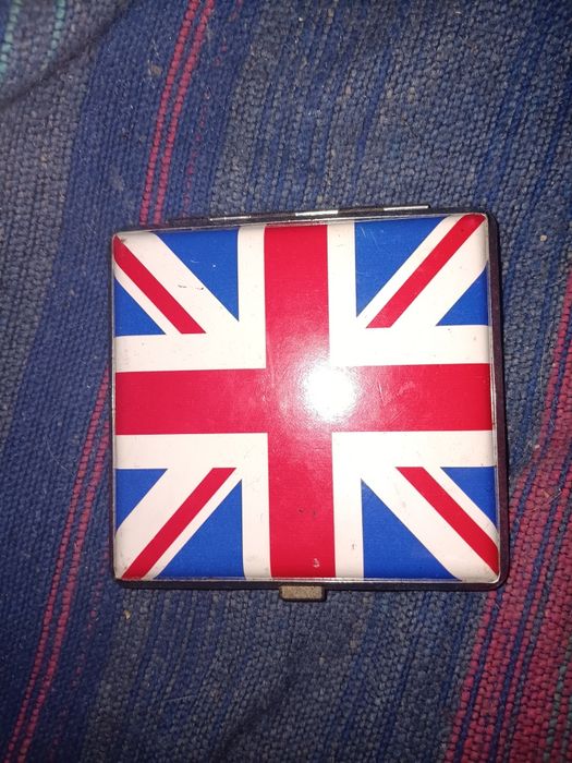 Caixa para cigarros de metal UK