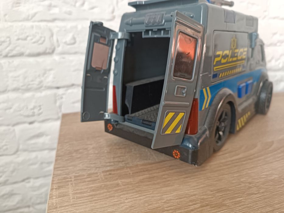 Фургон полицейский фирменный звуковые эффекты