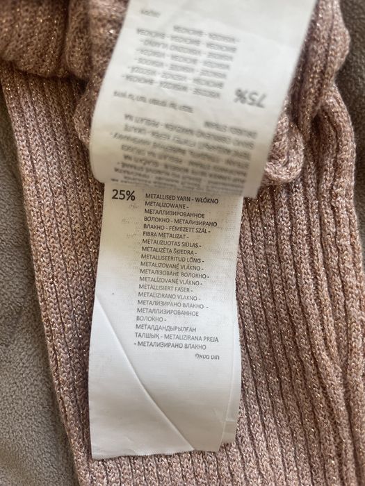 Bladoróżowy połyskujący golf Sinsay S