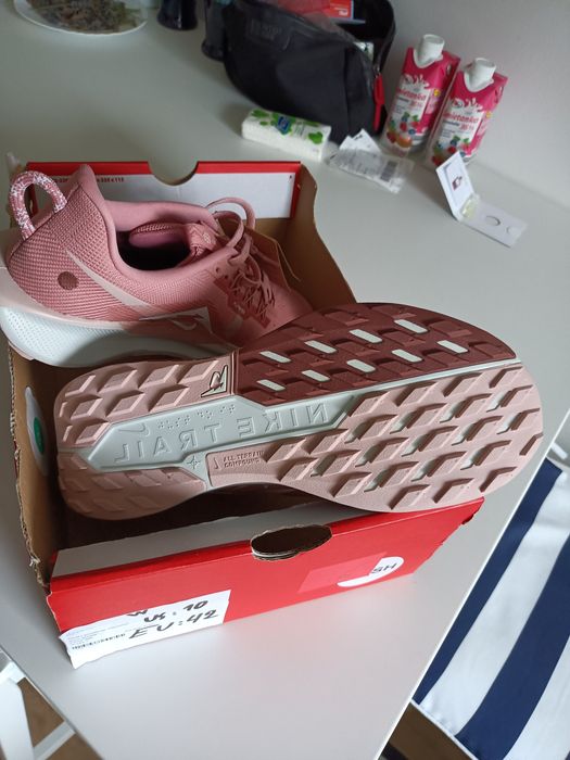 Buty damskie Nike Pegasus Trial 5. Nowe. Rozm 42. 27 cm.